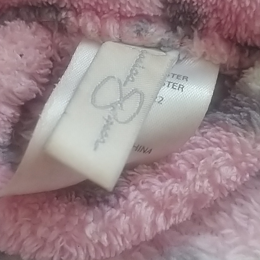 Jessica Simpson pink cheetah print robe